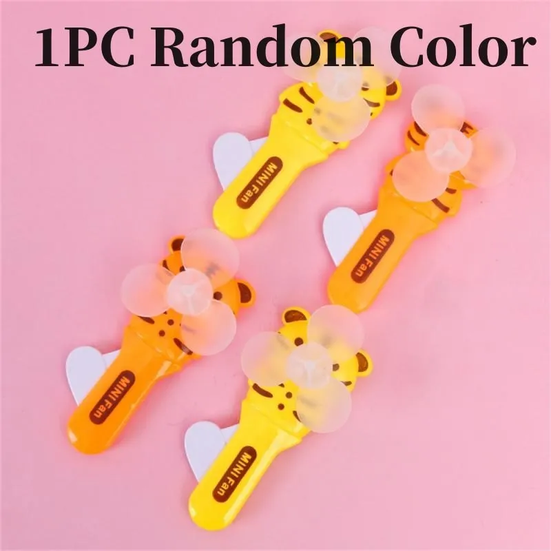 1PC Cartoon Hand-Pressed Hand-Cranked Small Fan Dormitory Mini Student Portable Hand-Held Manual Sma