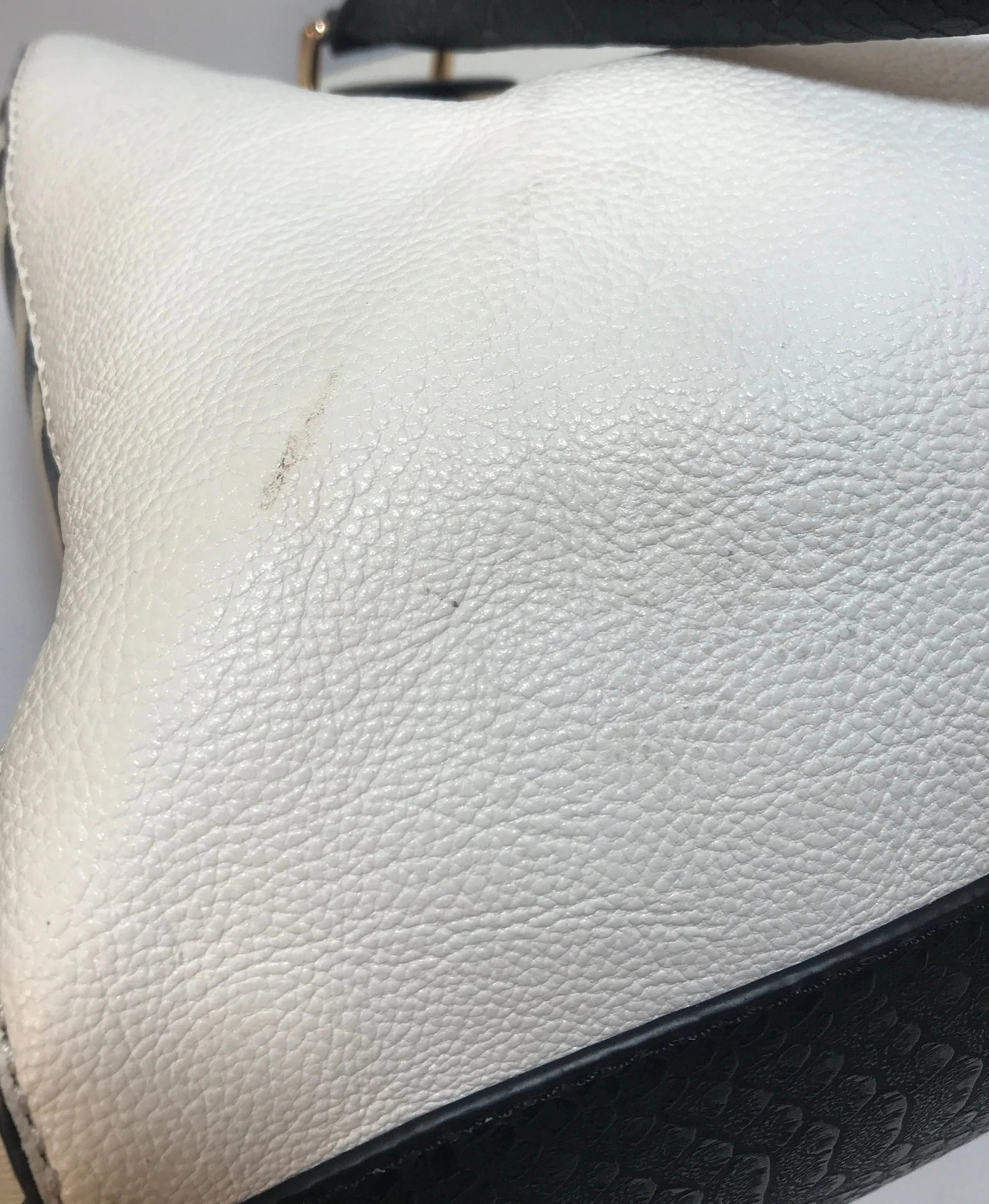 Aldo White & Striped Tote | Gently Used |