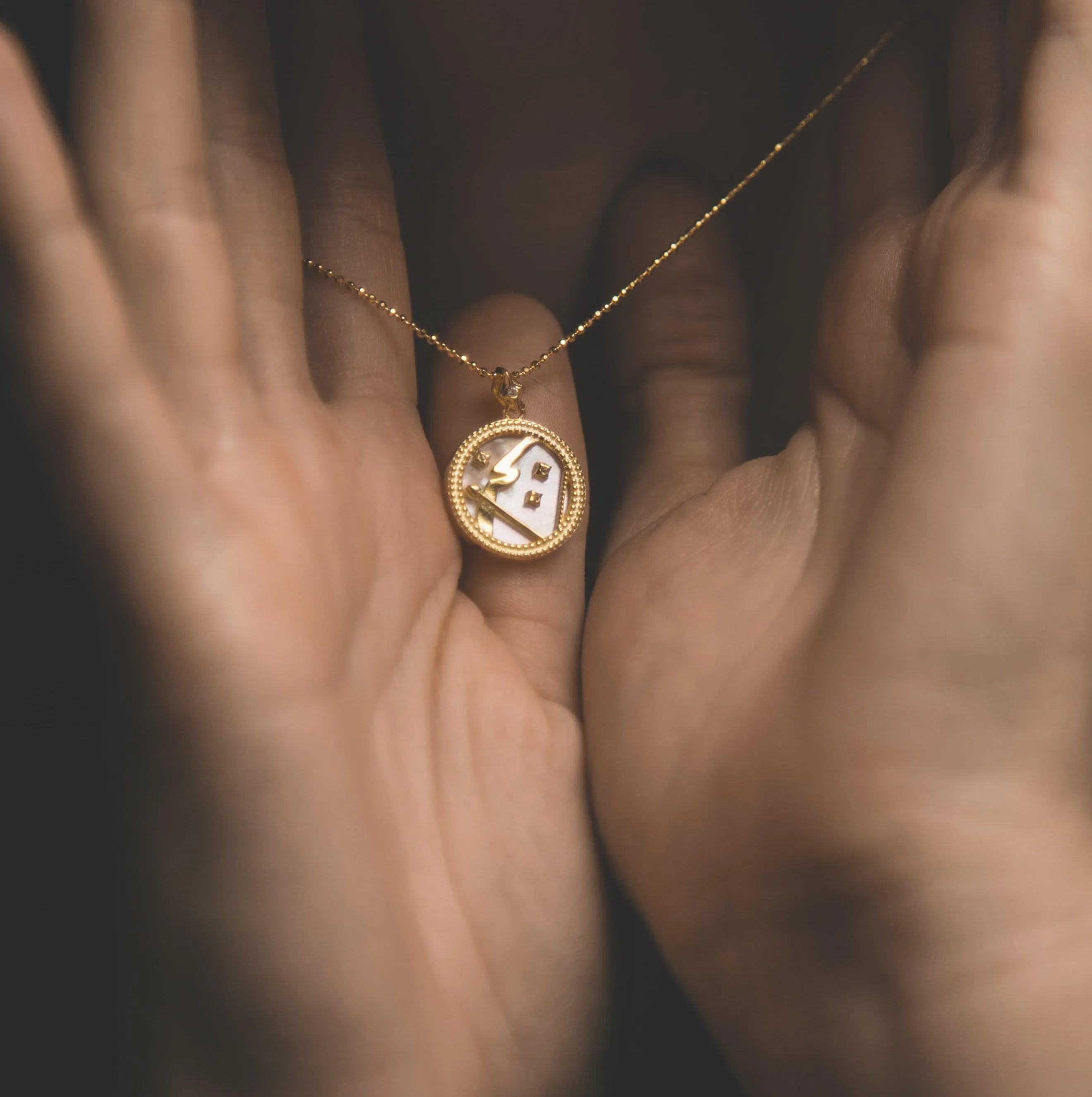 Asta Zodiac Star Sign Necklace - Mother of Pearl | 18K Gold Plated