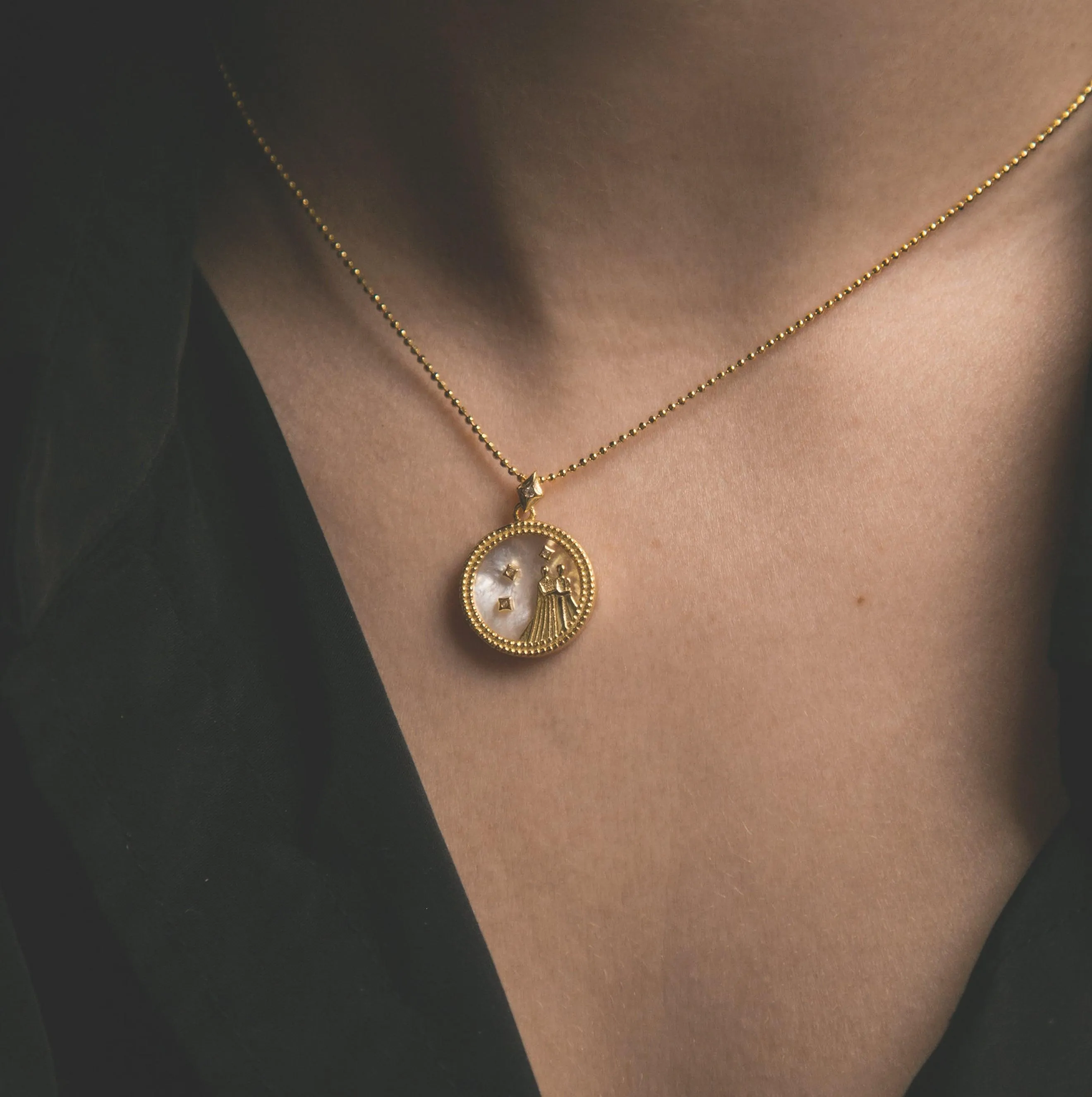 Asta Zodiac Star Sign Necklace - Mother of Pearl | 18K Gold Plated