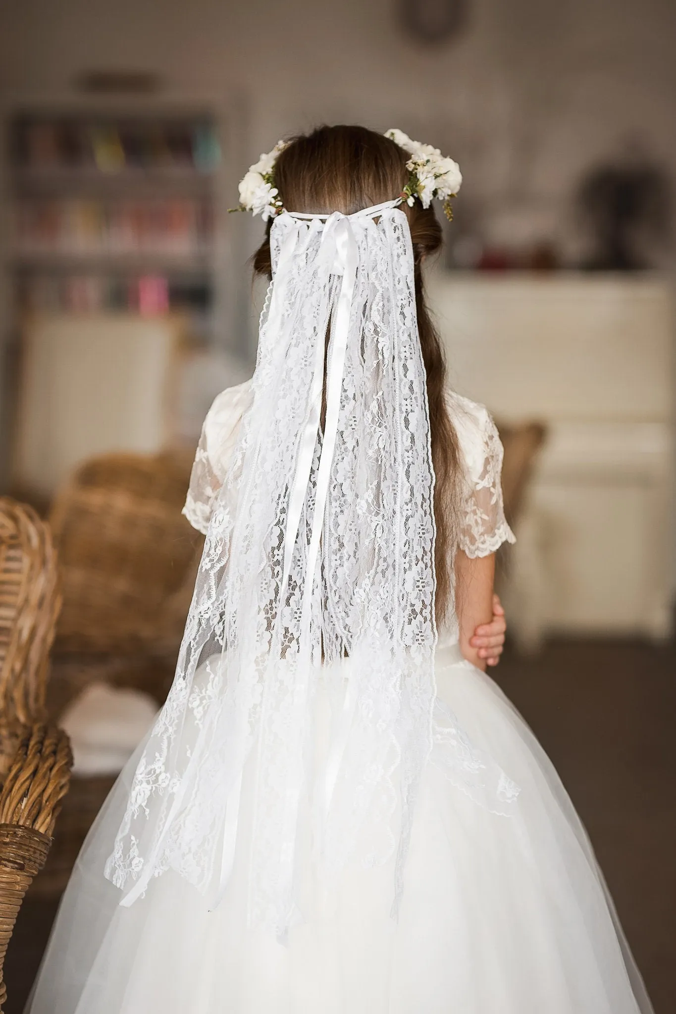 Hair crown with long veil for first holy communion White floral wreath Floral accessories Hair accessories Magaela Handmade