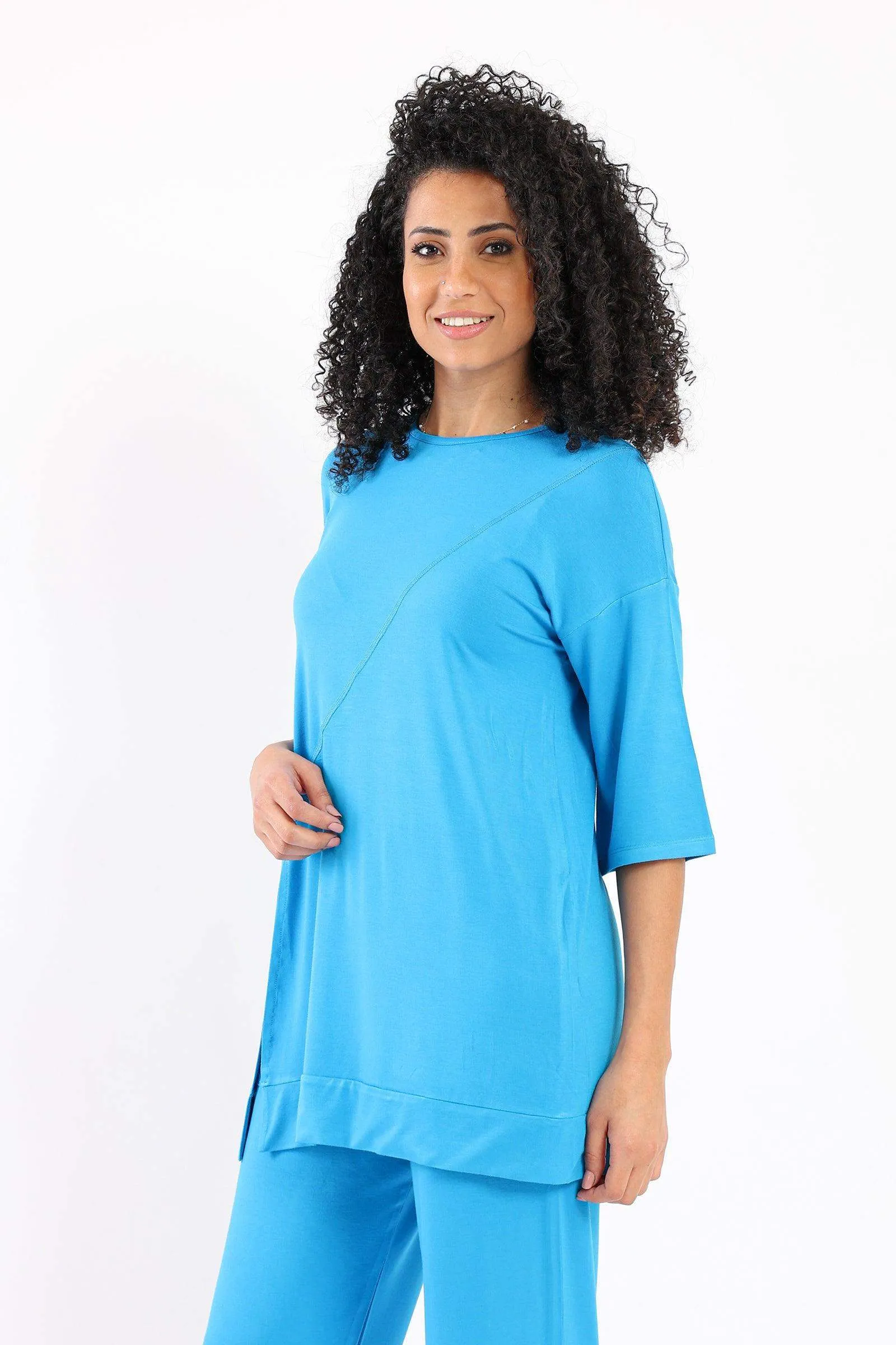 Lounge Top with Front Slit