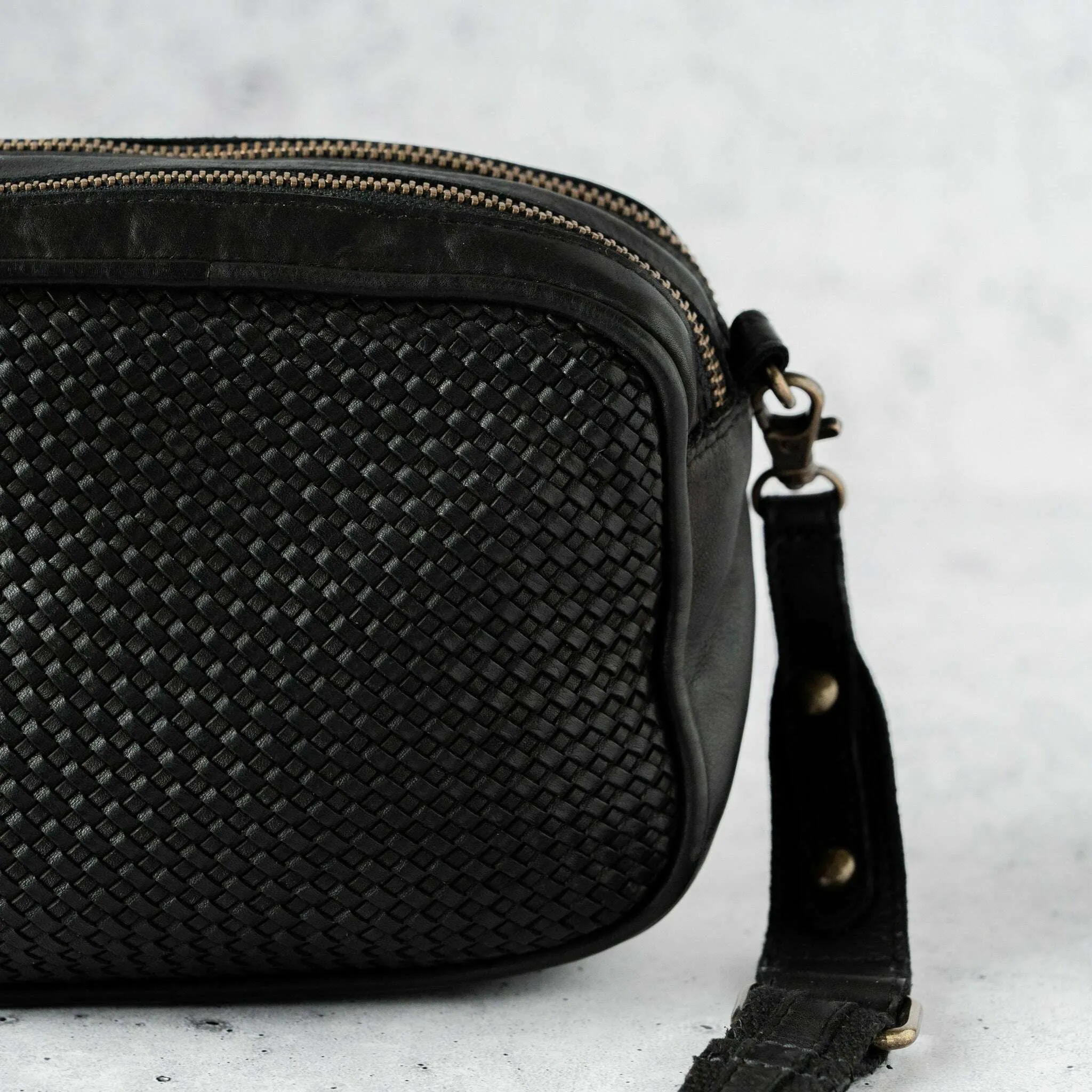 Milo - 73 Gia - Black
