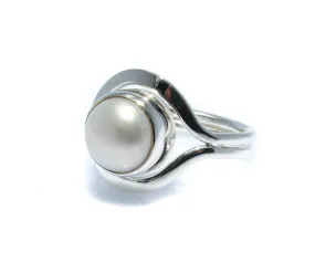Moonlight Bay Pearl Ring