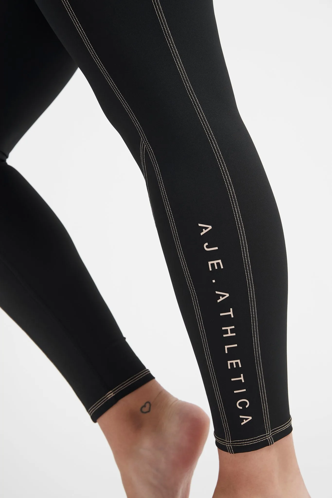 Signature Logo Full Length Legging 201