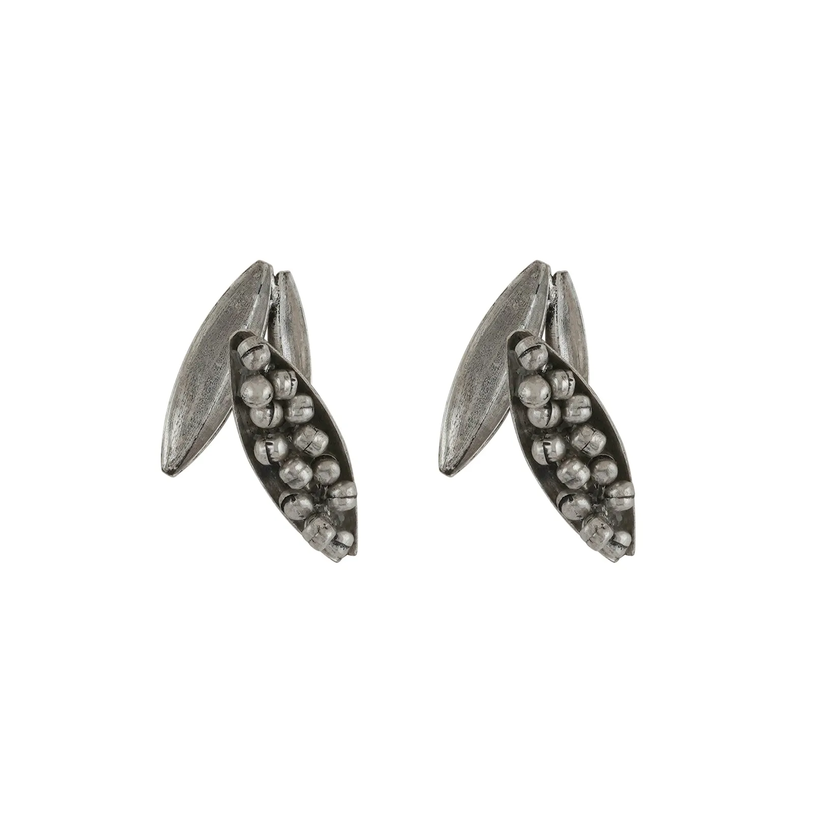 Teejh Angana Pearl and Silver Oxidised Earring
