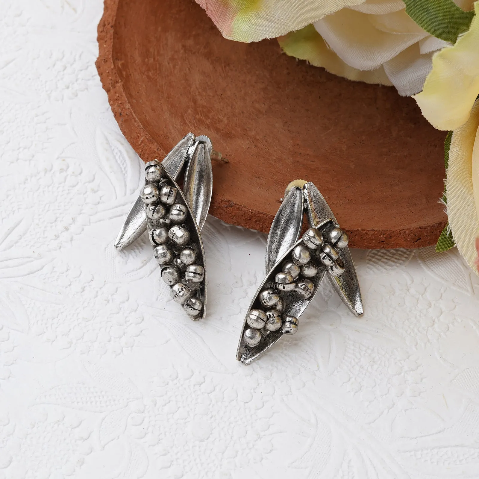 Teejh Angana Pearl and Silver Oxidised Earring