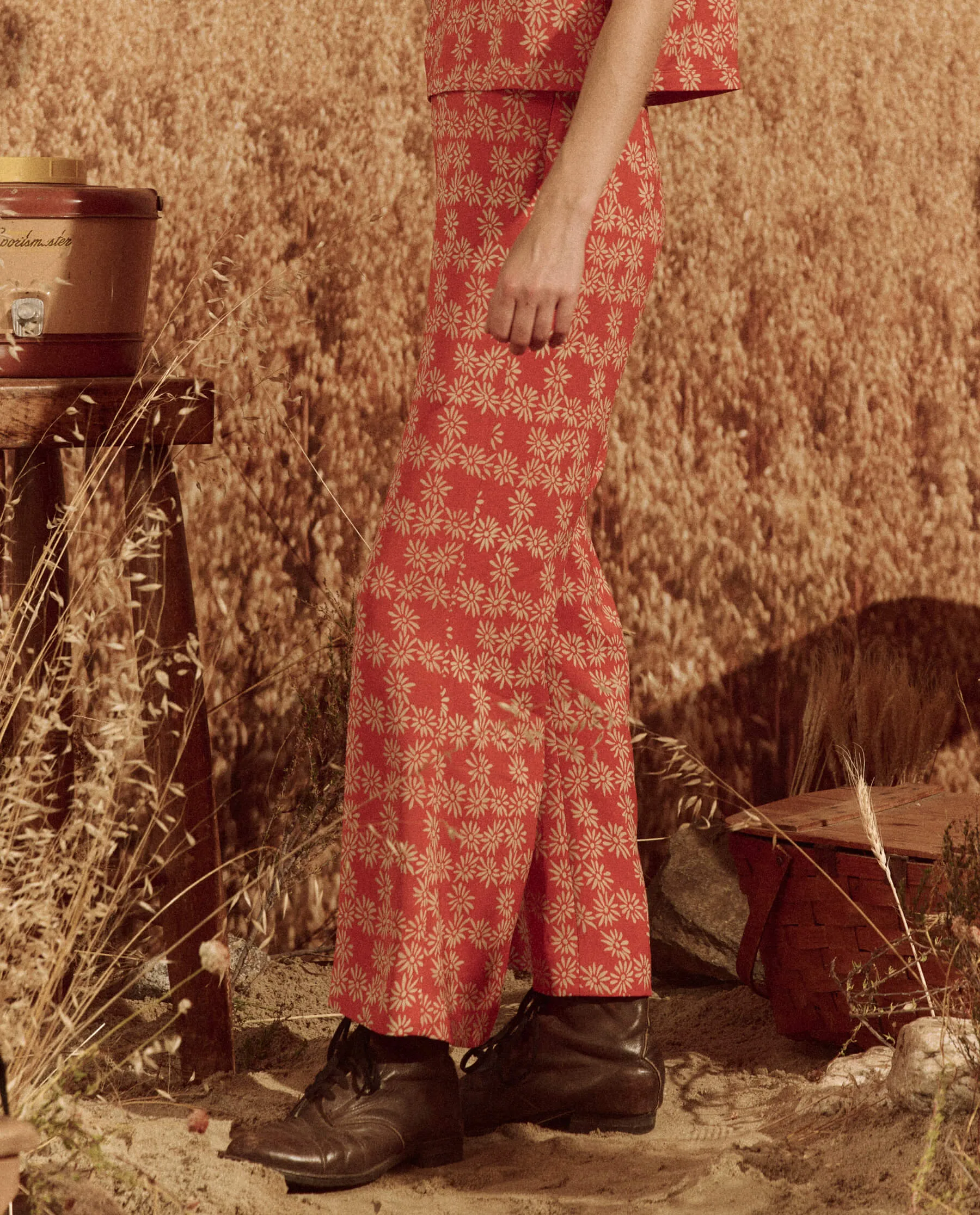 The Dance Pant. -- Desert Red Scattered Daisy