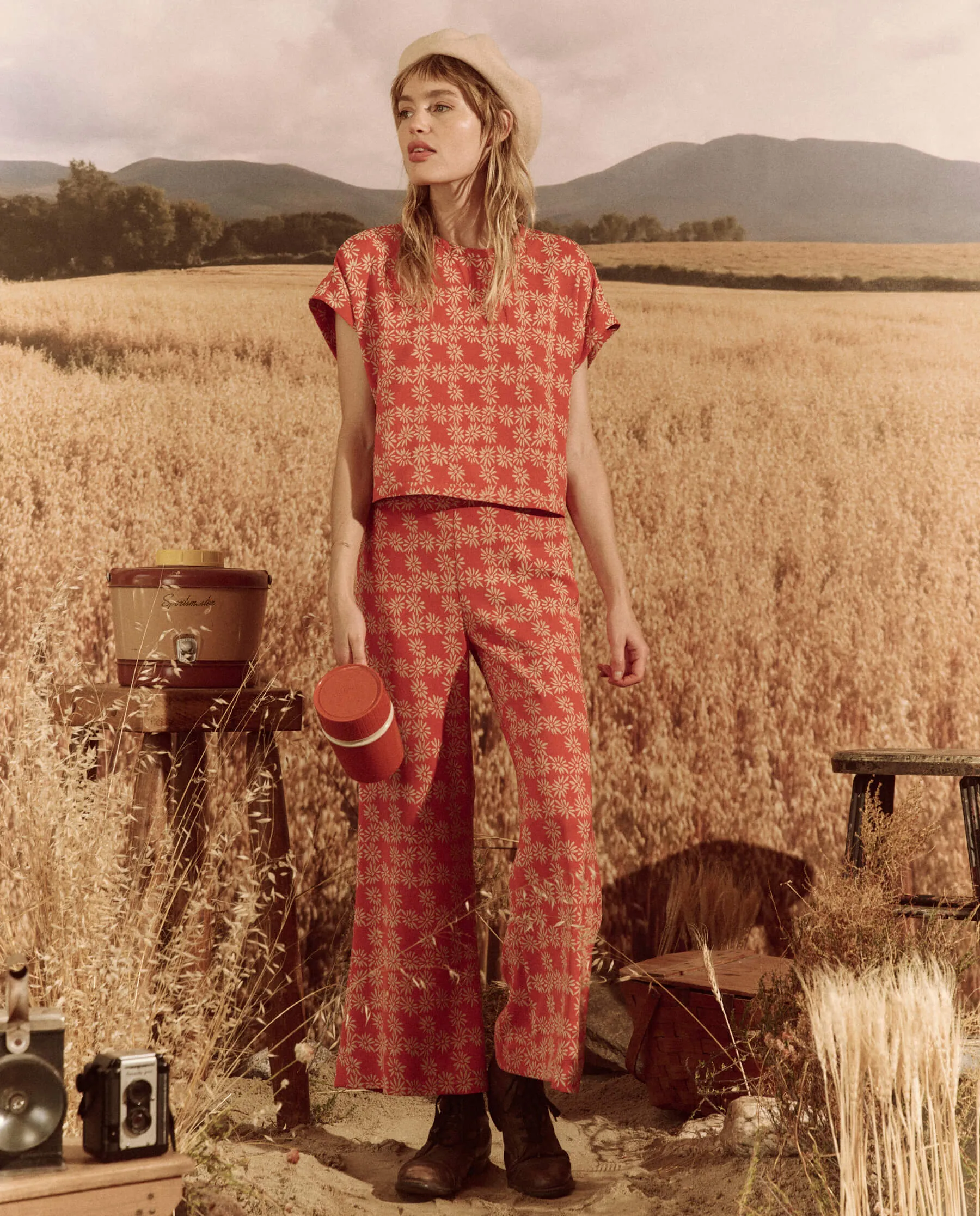 The Dance Pant. -- Desert Red Scattered Daisy