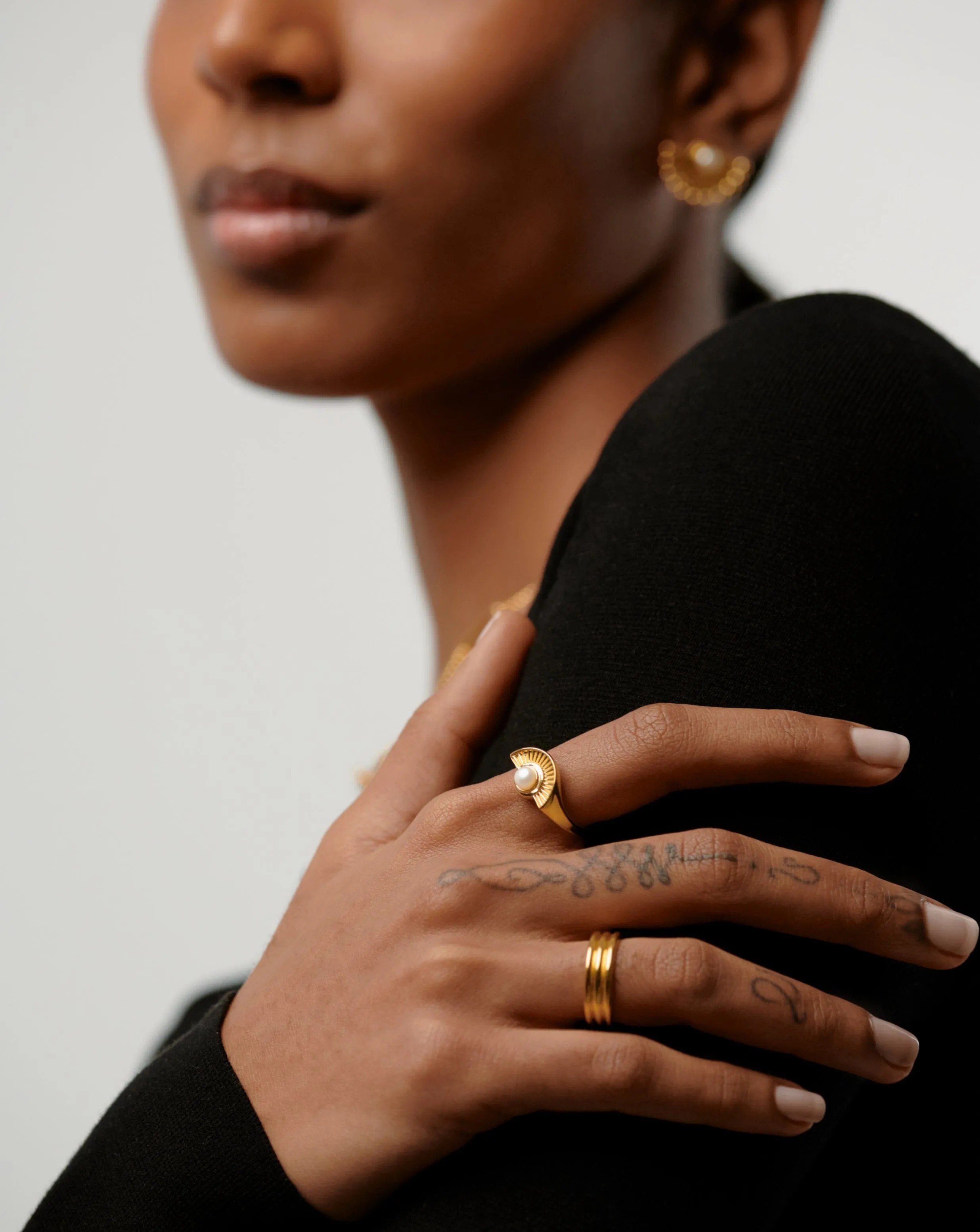 Zenyu Ridge Fan Gemstone Ring
